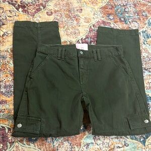 Women’s Green Cargo pants. REVICE. SIZE 30. New. No tags.